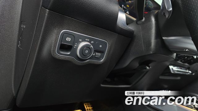 Mercedes-Benz GLB-Class GLB250 4MATIC