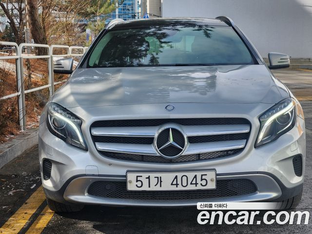 Mercedes-Benz GLA-Class GLA200 d 4MATIC