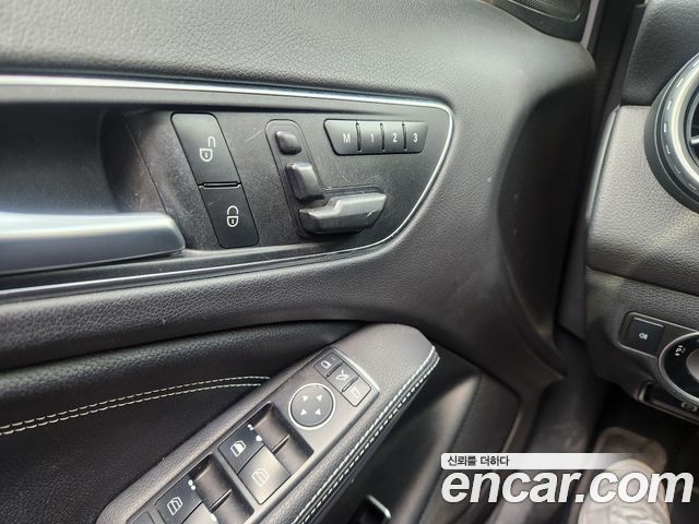 Mercedes-Benz GLA-Class GLA200 d 4MATIC