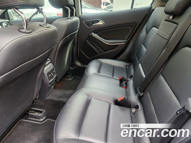 Mercedes-Benz GLA-Class GLA200 d 4MATIC