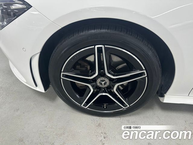 Mercedes-Benz CLA-Class CLA250 4MATIC