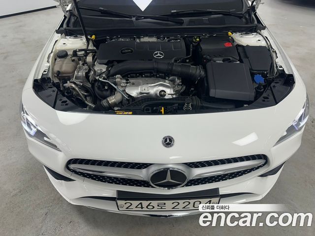 Mercedes-Benz CLA-Class CLA250 4MATIC