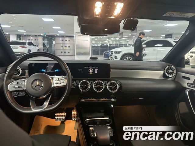 Mercedes-Benz CLA-Class CLA250 4MATIC