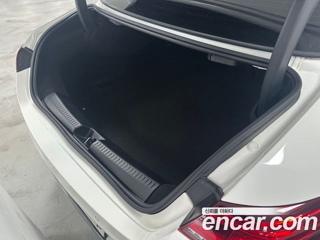 Mercedes-Benz CLA-Class CLA250 4MATIC