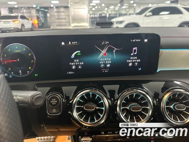 Mercedes-Benz CLA-Class CLA250 4MATIC