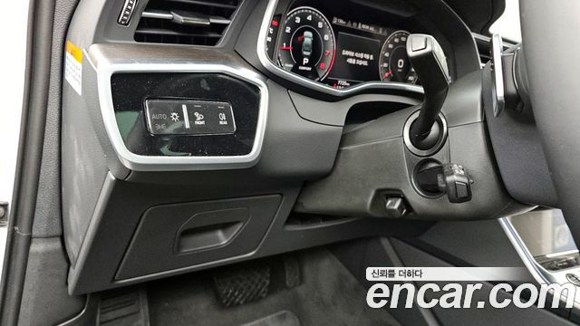 Audi A6 45 TFSI Premium