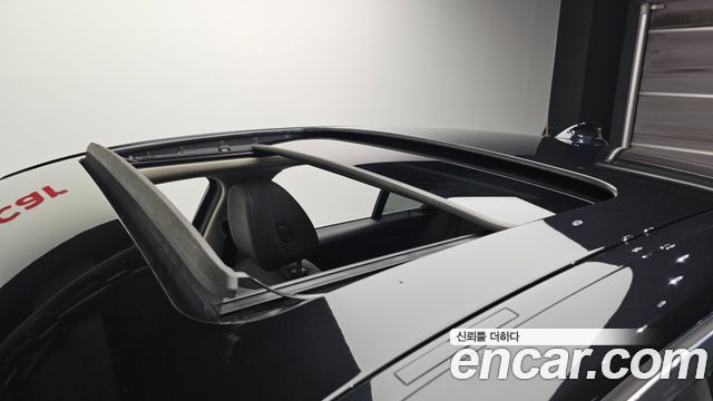 BMW 3-Series 320i Luxury