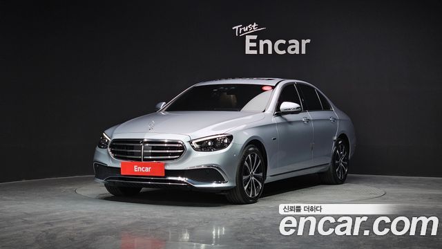 Mercedes-Benz E-Class E300e 4MATIC Exclusive