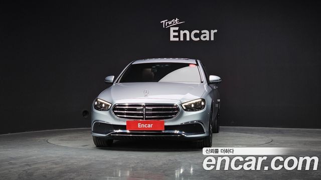 Mercedes-Benz E-Class E300e 4MATIC Exclusive