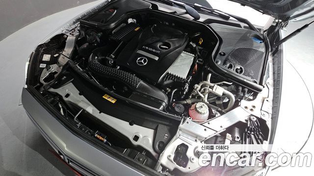 Mercedes-Benz E-Class E300e 4MATIC Exclusive