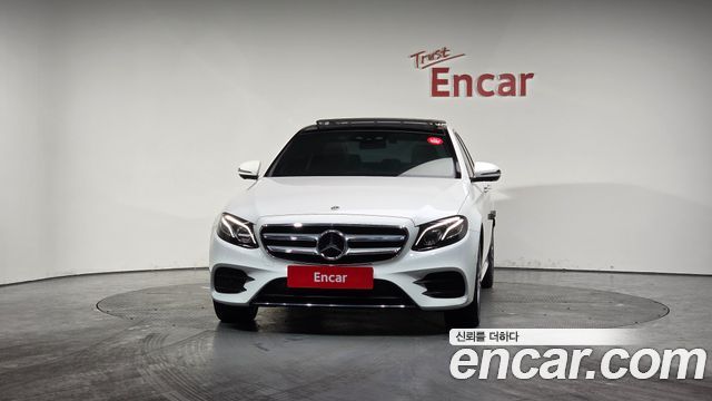 Mercedes-Benz E-Class E350 4MATIC AMG Line