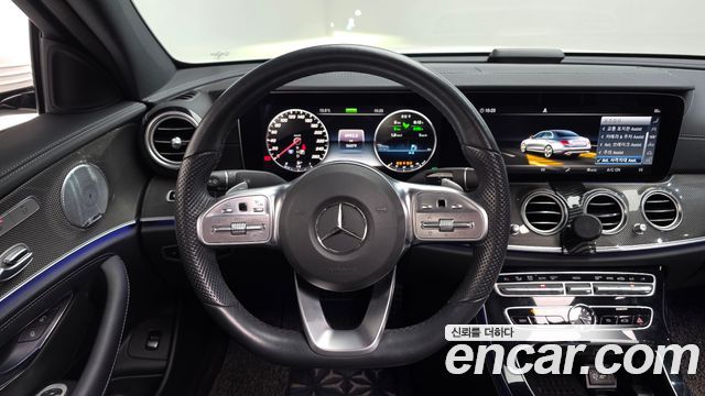 Mercedes-Benz E-Class E350 4MATIC AMG Line