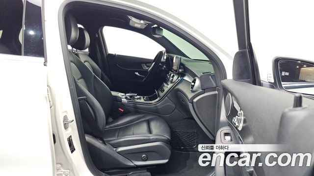 Mercedes-Benz GLC-Class GCL300 4MATIC Coupe