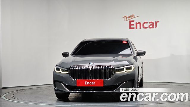 BMW 7-Series 740i Design Pure Excellence