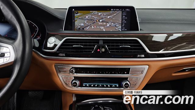 BMW 7-Series 740i Design Pure Excellence