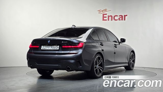 BMW 3-Series 330i xDrive M Sport