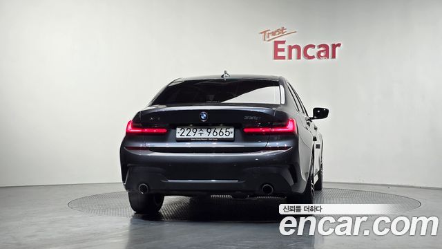 BMW 3-Series 330i xDrive M Sport