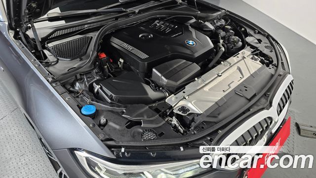 BMW 3-Series 330i xDrive M Sport