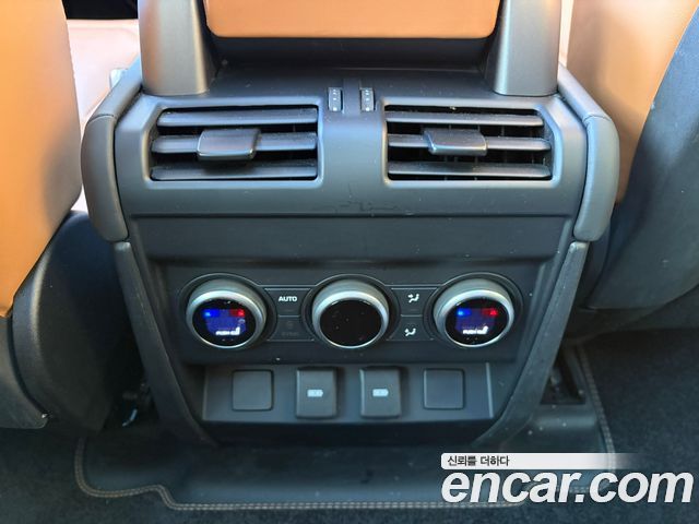 Land Rover Defender 110 D300 HSE