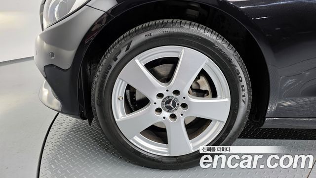 Mercedes-Benz C-Class C200