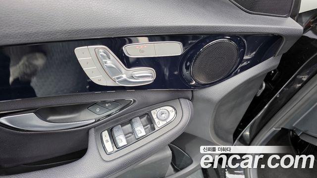 Mercedes-Benz C-Class C200