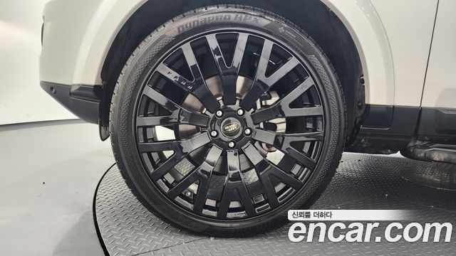 Land Rover Discovery 3.0 SDV6 SE