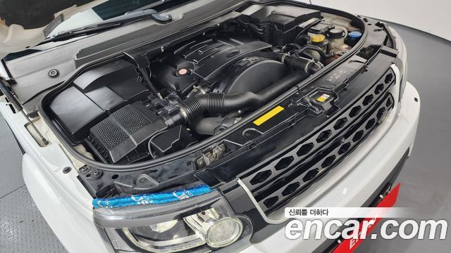 Land Rover Discovery 3.0 SDV6 SE