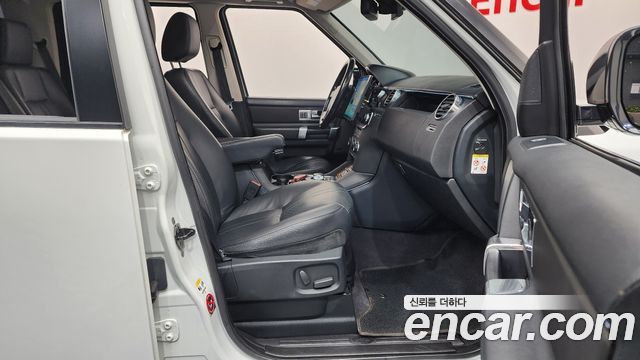Land Rover Discovery 3.0 SDV6 SE