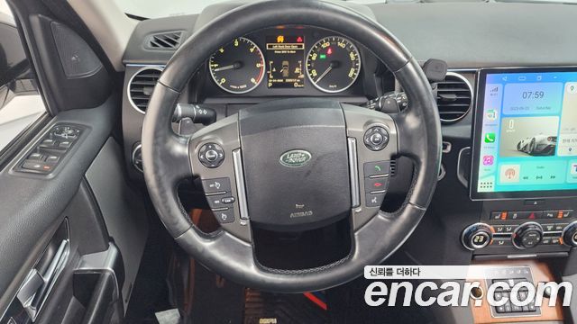 Land Rover Discovery 3.0 SDV6 SE