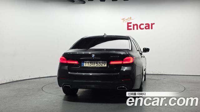 BMW 5-Series 530e M Sport