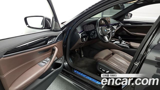 BMW 5-Series 530e M Sport