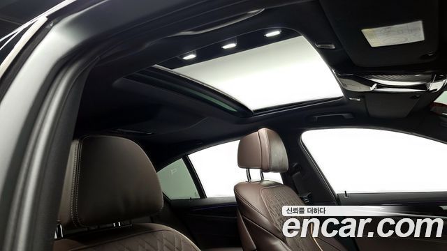 BMW 5-Series 530e M Sport