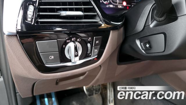 BMW 5-Series 530e M Sport