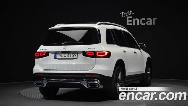 Mercedes-Benz GLB-Class GLB250 4MATIC