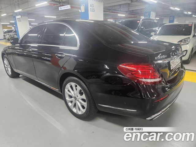 Mercedes-Benz E-Class E220d 4MATIC Exclusive