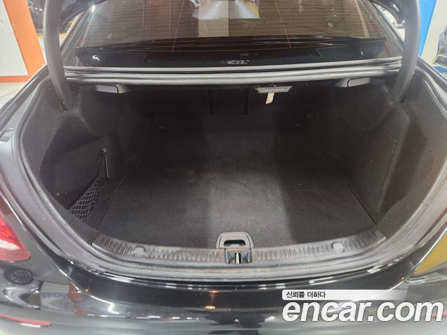 Mercedes-Benz E-Class E220d 4MATIC Exclusive