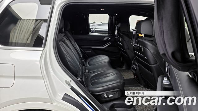 BMW X7 xDrive 40i M Sport 7STR