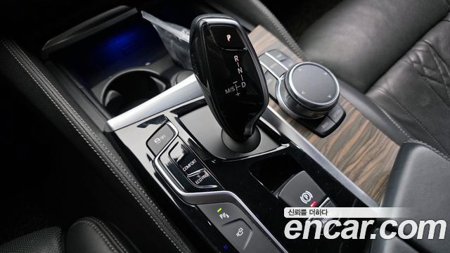 BMW 5-Series 530i xDrive M Sport Package Plus