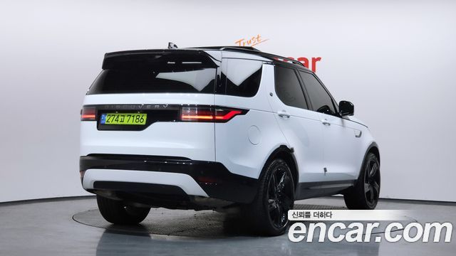 Land Rover Discovery D300 Dynamic HSE