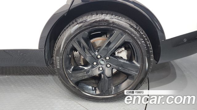 Land Rover Discovery D300 Dynamic HSE