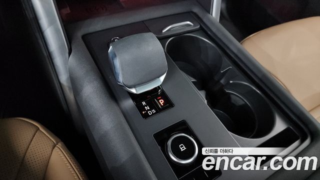 Land Rover Discovery D300 Dynamic HSE