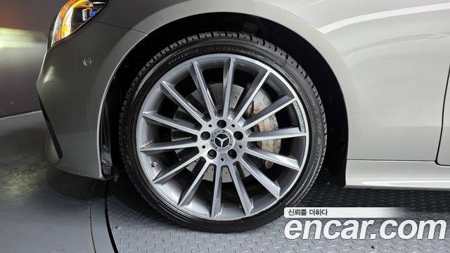 Mercedes-Benz E-Class E450 4MATIC Coupe