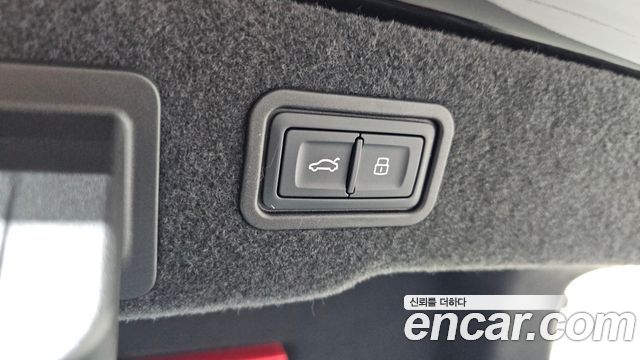 Audi A8 55 TFSI Quattro LWB