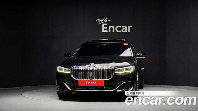 BMW 7-Series 740Li xDrive Design Pure Excellence