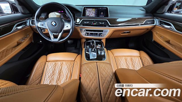 BMW 7-Series 740Li xDrive Design Pure Excellence