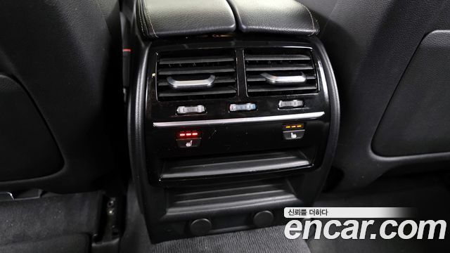 BMW 5-Series 520i Luxury