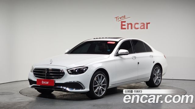 Mercedes-Benz E-Class E300e 4MATIC Exclusive