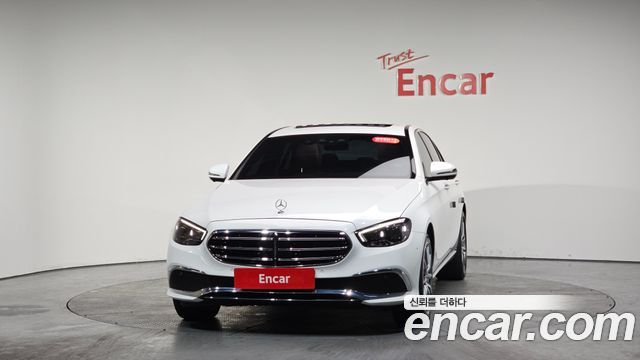 Mercedes-Benz E-Class E300e 4MATIC Exclusive
