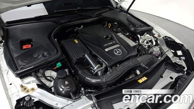Mercedes-Benz E-Class E300e 4MATIC Exclusive