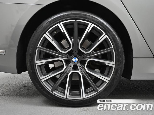 BMW 7-Series 730d xDrive M Sport